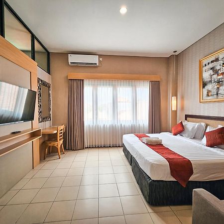 Svarna Suites Seminyak Dış mekan fotoğraf